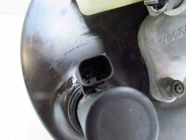 POMPE DE FREIN SERVO VOLVO C30 6N51-2B195-DE