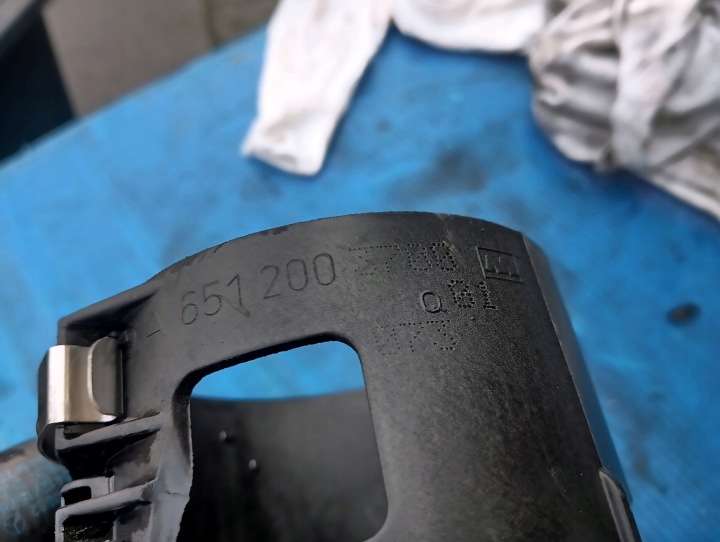 MERCEDES W204 2.2 CDI 2.2 CHÂSSIS FILTRE CARBURANTS A6512003700