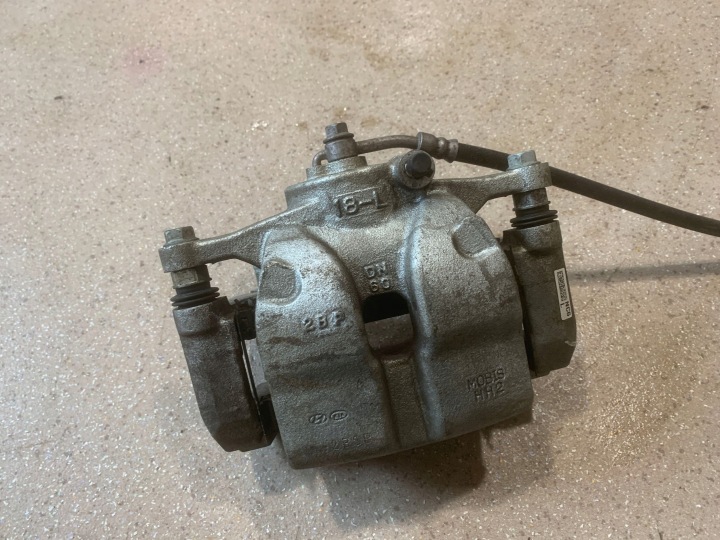 ÉTRIER DE FREIN DE FREIN AVANT AVANT CÔTÉ GAUCHE HYUNDAI IONIQ 5 58110GI600