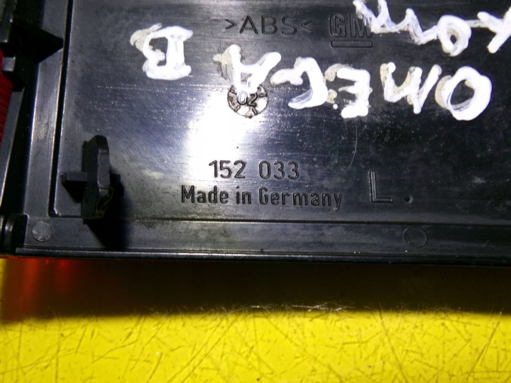RÉFLECTEUR PARE-CHOCS GAUCHE ARRIÈRE OPEL OMEGA 2002 UNIVERSEL 152033 NR77