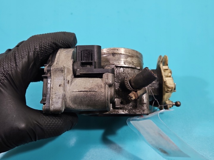 PAPILLON DES GAZ AUDI A6 C5 078133063AK 2.4 V6