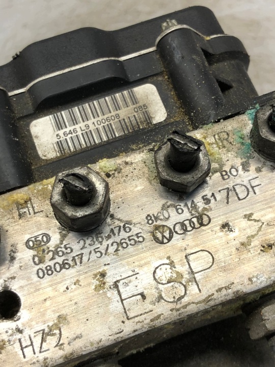 CONTRÔLEUR POMPE ABS 8K0614517DF 0265236176 0265951120