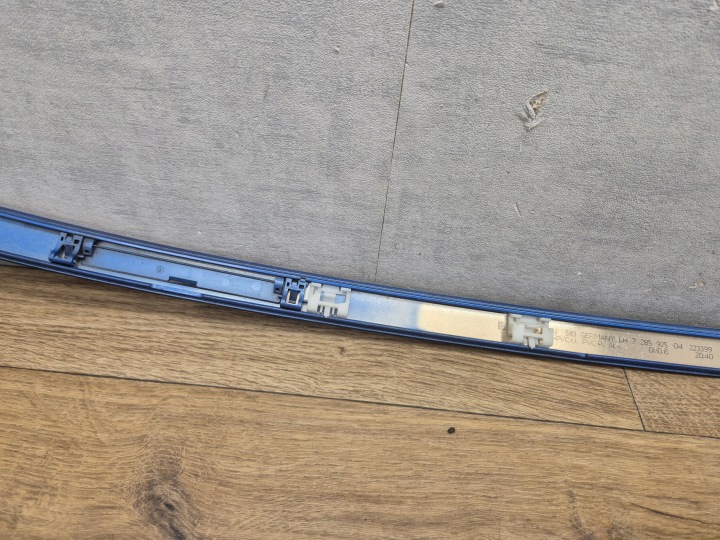 BMW F32 GAUCHE MOULURE TOITS BOUCHON B45 ESTORILBLUE BLEUE 7328355