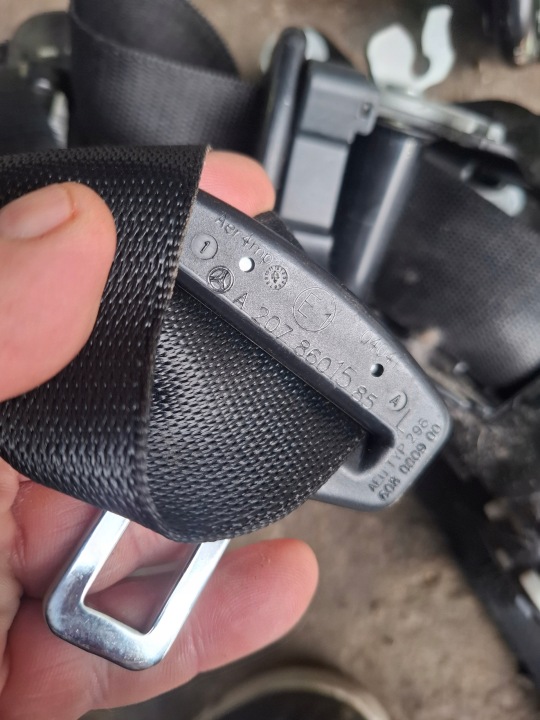 MERCEDES W207 CABRIO CEINTURE DE SÉCURITÉ 2078601685 2078601585 2078605185 4X
