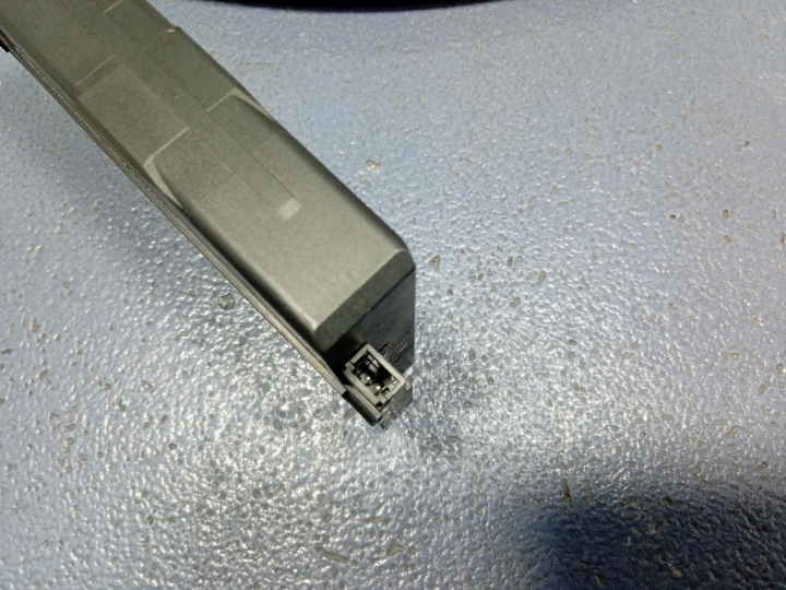 AUDI A4 B5 LIFT POIGNÉE SUR BOISSONS GODETS CUPHOLDER 8D0862534A