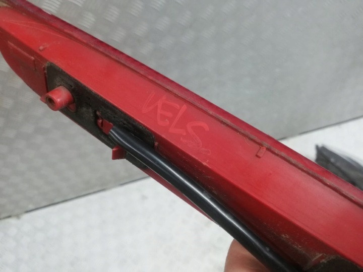 FEUX DE STOP RENAULT VEL SATIS 8200063819