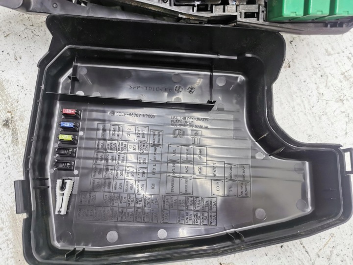BOÎTE FUSIBLES MAZDA 6 III LIFT 2.5 194KM