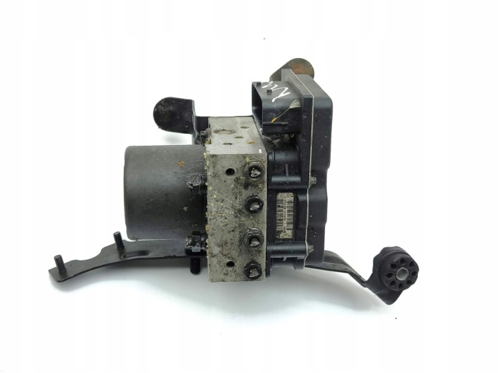 BMW 5 E60 E61 2006 POMPE ABS