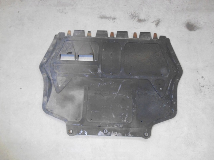 SKODA OCTAVIA II 2 PROTECTION INFÉRIEURE PLAQUE MOTEUR 1K0825237K DESCRIPTION