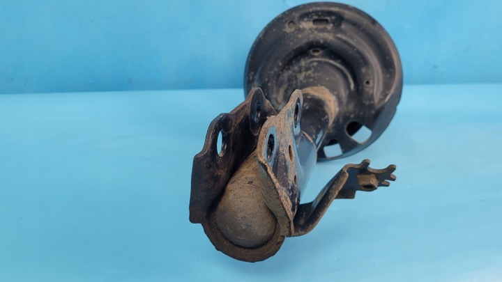 TOYOTA RAV4 V 19R AMORTISSEUR DROIT AVANT 48510-42730 1A19742-A