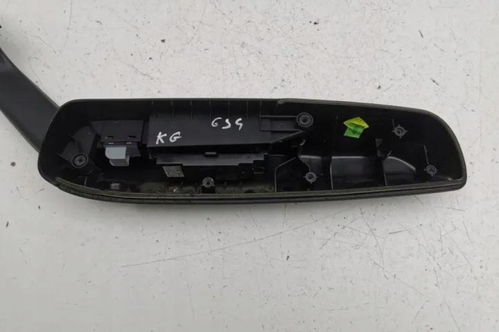 MOULURE DÉCORATIVE FLANC AVANT GAUCHES PORTES AUDI A6 (4F2, C6) 4F1867106A