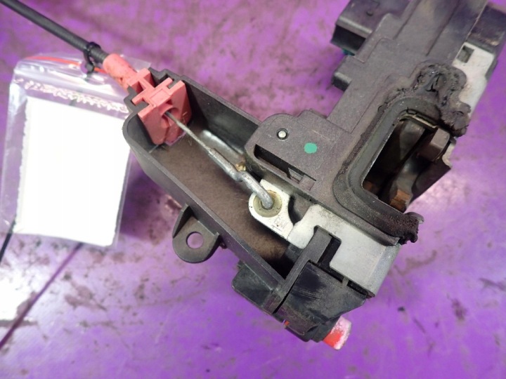 OPEL ASTRA H III UNIVERSEL 04-07 SERRURE ARRIÈRE DROIT CÂBLE 13210739PW 4 GOUPILLE