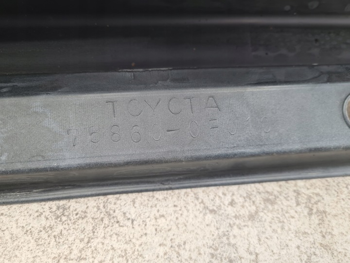 TOYOTA VERSO MOULURE REVÊTEMENT SEUIL GAUCHE 75860-0F010
