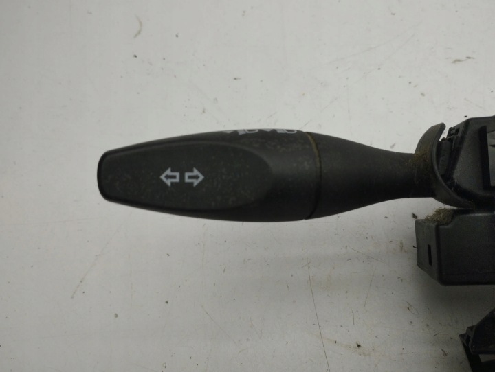 FORD TOURNEO CONNECT 2007 MANETTE COMMUTATEUR CLIGNOTANTS ESSUIE-GLACES