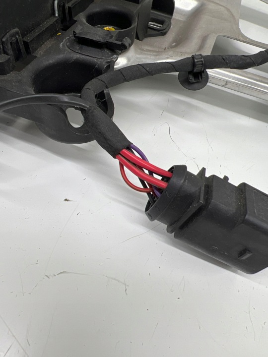 SPOILER COUVERCLES DE COFFRE ARRIÈRE PORSCHE BOXSTER 982 982827204A