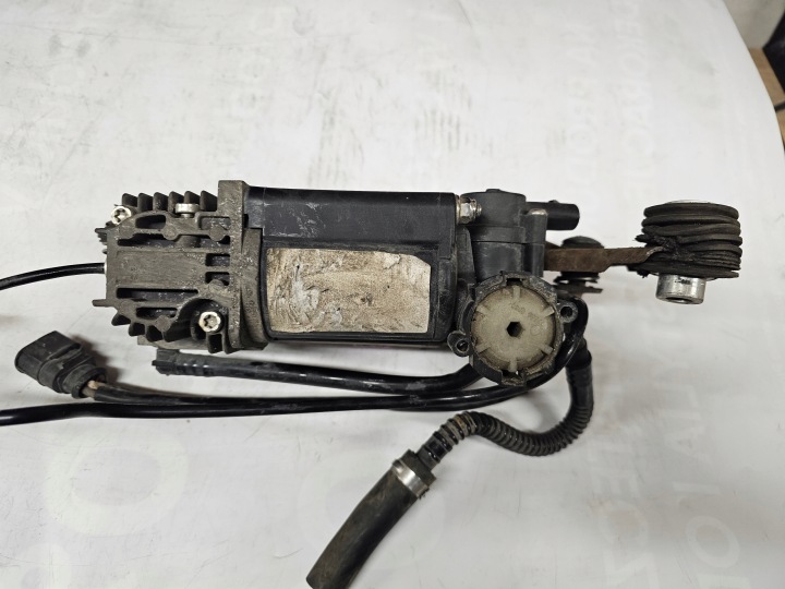 AUDI Q7 4L 06R 3.0 TDI COMPRESSEUR SUSPENSIONS 3Z03071000 4Z01015200