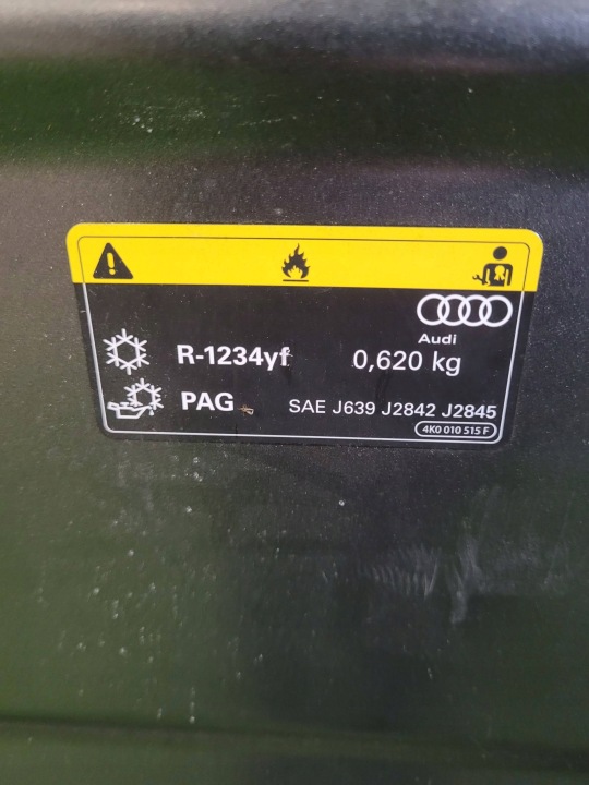 CAPOT COUVERCLE MOTEUR AUDI A6 C8 4K 4K0 ORIGINAL OEM