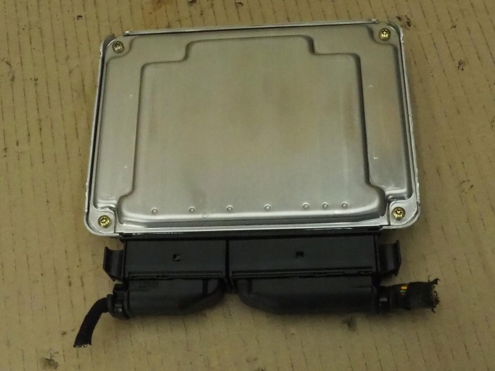 CONTRÔLEUR MOTEUR AUDI A6 C5 2.5 TDI 4B2907401D
