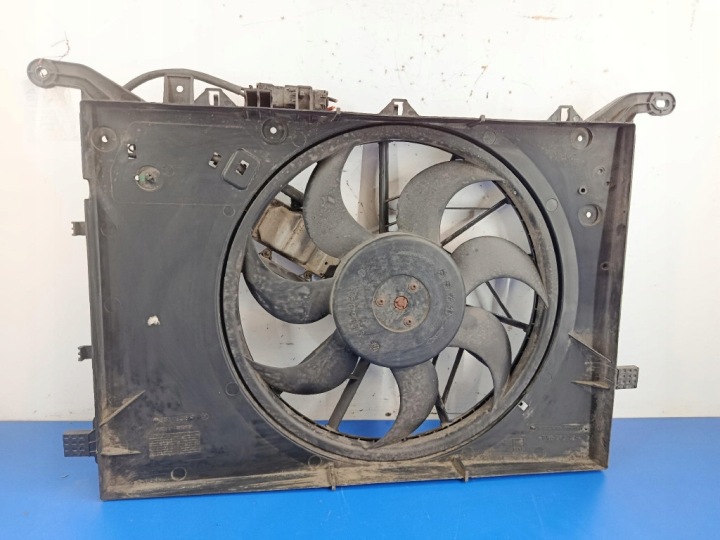 VOLVO S60 2.4 VENTILATEUR RADIATEUR 30680547 BOSCH 01320303909 B5244S2