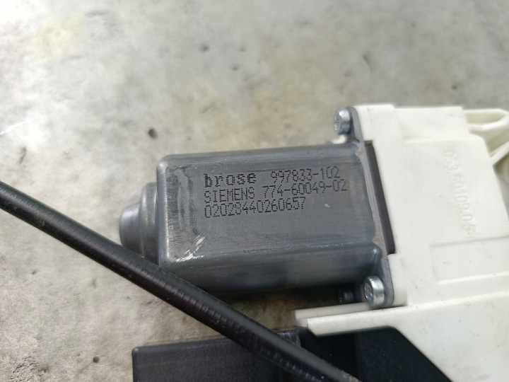 ÉLÉVATEUR VITRES DROIT AVANT PEUGEOT 807 997833-102 774-60049-02 1400794680