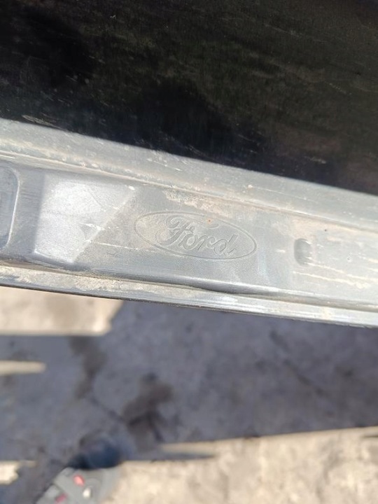 FORD FOCUS IV MK4 SEUIL MOULURE SEUIL PROTECTION REVÊTEMENT DROIT STRUKTURA