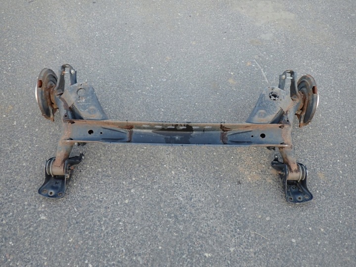 POUTRE AXE SUSPENSIONS ARRIÈRE ARRIÈRE DISQUE DE FREIN 5Q0501049AN AUDI A3 8V 2017R 1.6D