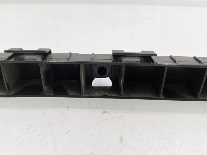HYUNDAI IX35 2013 GAUCHE CÔTÉ POIGNÉE FIXATION PARE-CHOCS ARRIÈRE