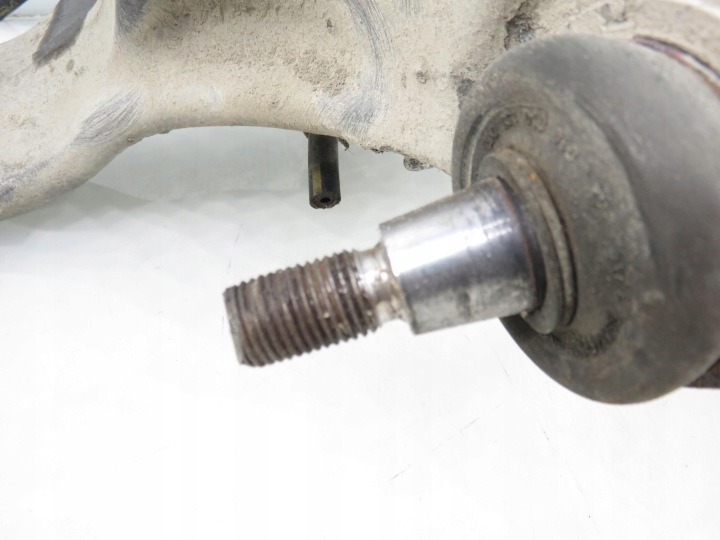 BRAS DE SUSPENSION AVANT GAUCHE PEUGEOT 407 SW 9661544680G 9661544680