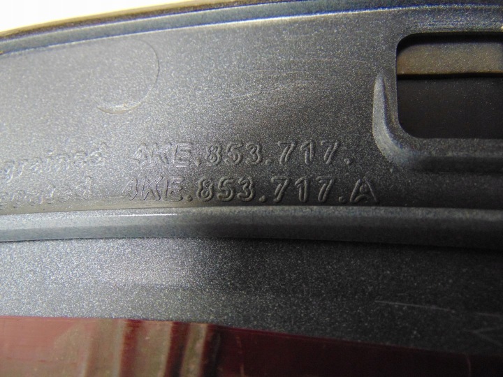 MOULURE REVÊTEMENT GARDE-BOUE GAUCHE AVANT AUDI E-TRON 4KE 4KE853717