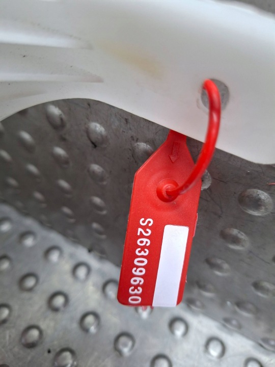 RÉSERVOIR LAVE-GLACES 289105984R DACIA SANDERO III 2021-