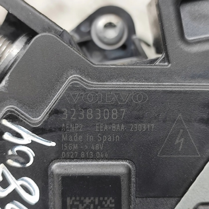 ALTERNATEUR VOLVO V60 II (225, 227) 32312720 33570703 2.0L 220KW 2023