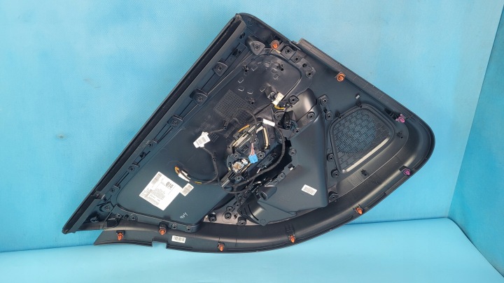 MERCEDES W177 A200 20R COLLECTEUR GARNITURE PORTES DROIT ARRIÈRE A1777303200