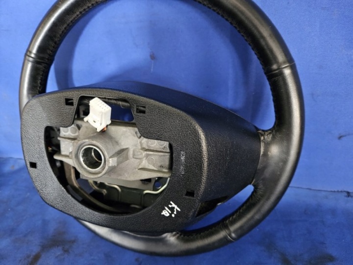 VOLANT MULTIFONCTIONNELLE CUIR KIA CEED I