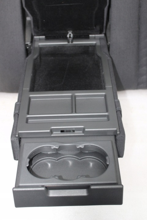 MERCEDES E W211 BERLINE BANQUETTE ARRIÈRE ARRIÈRE 9D01 AVANT RESTYLAGE