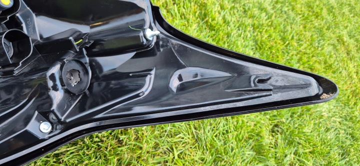 TOYOTA YARIS IV 20- PHARE GAUCHE ARRIÈRE DANS AILE LED EUROPE ORIGINE