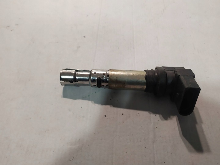 BOBINE ALLUMAGE HAUTE TENSION AUDI VW SKODA SEAT TFSI FSI 036905715E