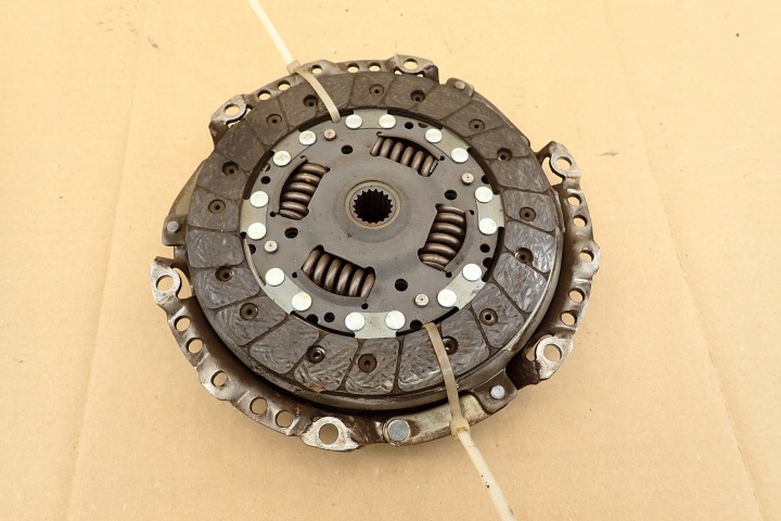 CITROEN C3 1.4 II 09- HDI COLLIER ADHÉRENCE DISQUE LUK 319021910 OE