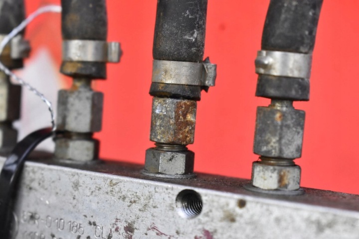 MOULURE INJECTION GAZ LPG 67R-010185