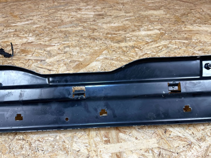 PANNEAU AVANT SUPÉRIEUR RENFORCEMENT AVANT SERRURES VOLVO XC40 II 32297098 2017-