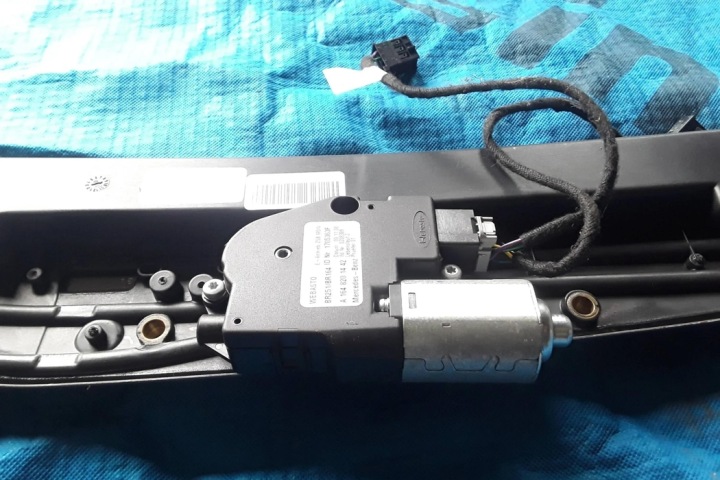 TOIT OUVRANT MERCEDES-BENZ M (W164) A1648201442 3.5L GASOLINE 200KW 2008