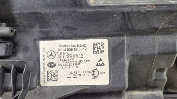 MERCEDES E CLASSE 213 W213 PROJECTEUR PHARE DROITE AVANT AVANT 2139068808