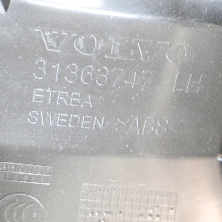 ARRIÈRE GAUCHE MOULURE DÉCORATIVE SEUIL VOLVO XC90 I 31363747 2.0L GASOLINE 2019