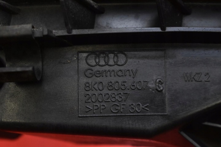 GLISSIÈRE PARE-CHOCS GAUCHE AVANT 8K0805607C AUDI A4 B8 07-11