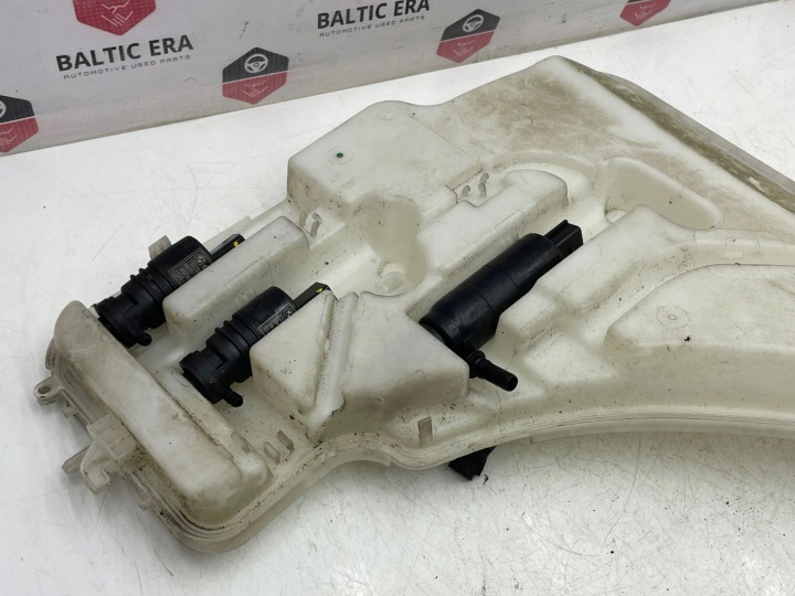 BMW 1 F20 F21 2012 RÉSERVOIR LIQUIDE VERS LAVE-GLACES VITRES AVANT