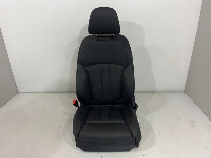 ENSEMBLE SIÈGES BMW 8493277 3.0L GASOLINE 2023