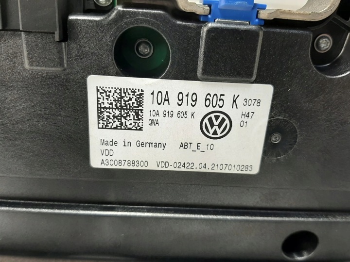 ÉCRAN NAVIGATION VW ID.3 (E11) 10A919605K 0.0L ÉLECTRIQUE 152KW 2020