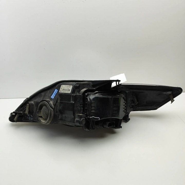 FORD MONDEO IV TURNIER BA7 DROIT AVANT PROJECTEUR 2010