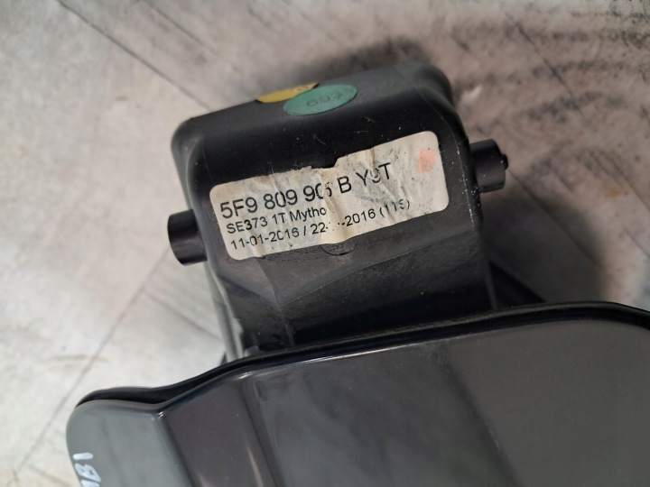SEAT LEON III 5F CLAPET GOULOTTE DE REMPLISSAGE CARBURANTS UNIVERSEL LY9T 5F9809905B