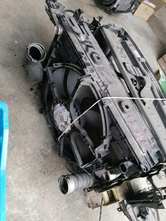 BMW F10 LIFT PANNEAU AVANT RADIATEURS VENTILATEUR 3.0D EAU CLIMATISATION POUTRE