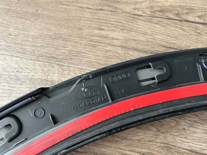 AUDI Q3 8U S-LINE 11-18 MOULURE GARDE-BOUE DROIT ARRIÈRE LAQUÉE 8U0 ORIGINAL